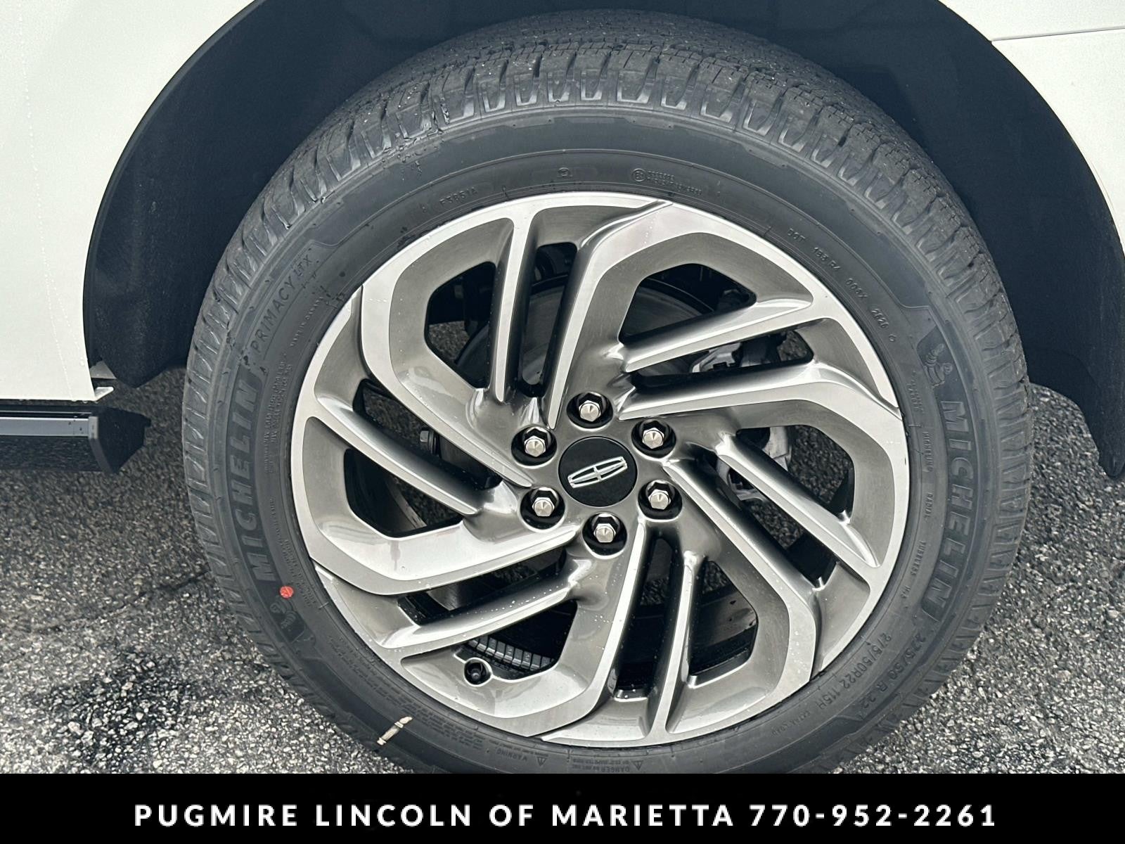 2027 Lincoln Navigator Reserve