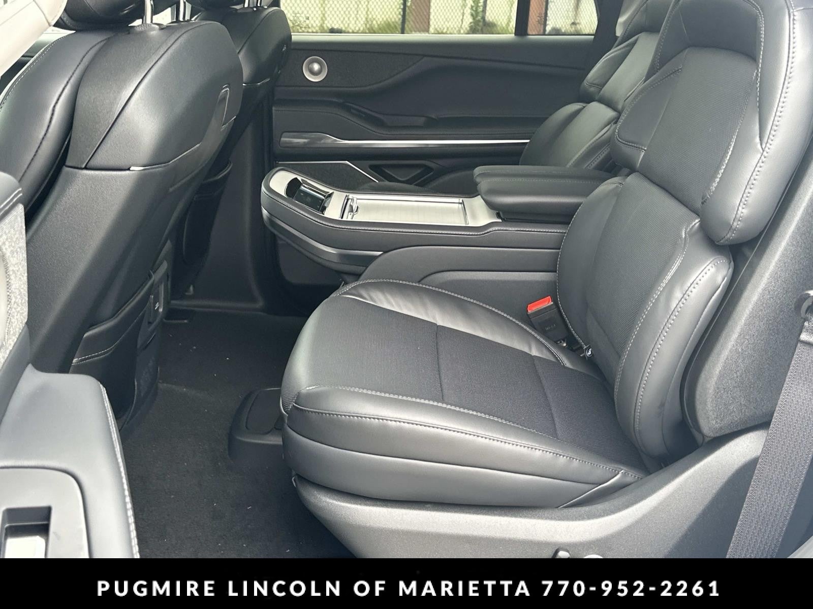 2027 Lincoln Navigator Reserve