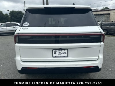 2027 Lincoln Navigator Reserve