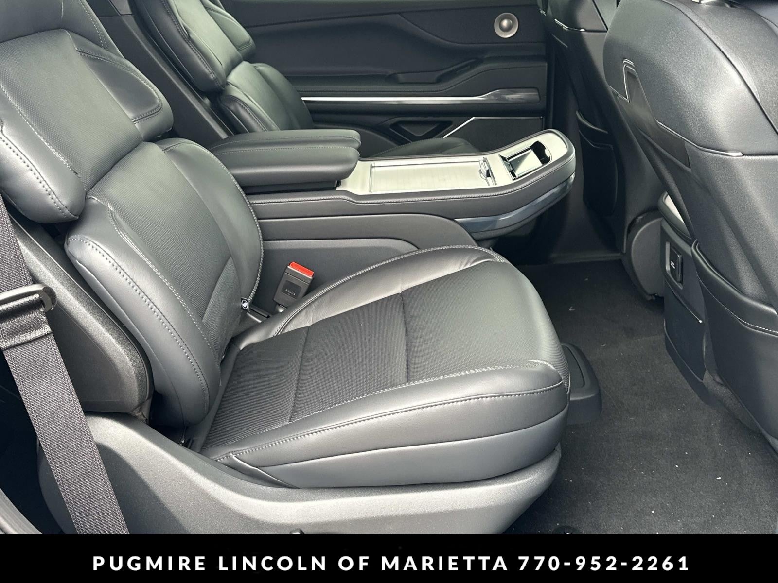 2027 Lincoln Navigator Reserve