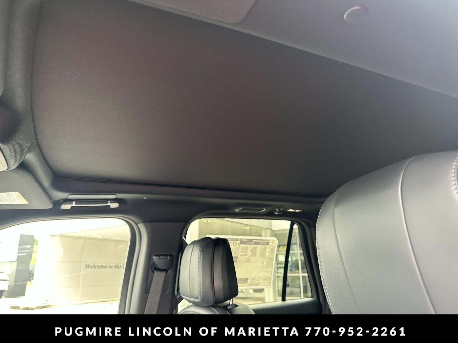 2027 Lincoln Navigator Reserve