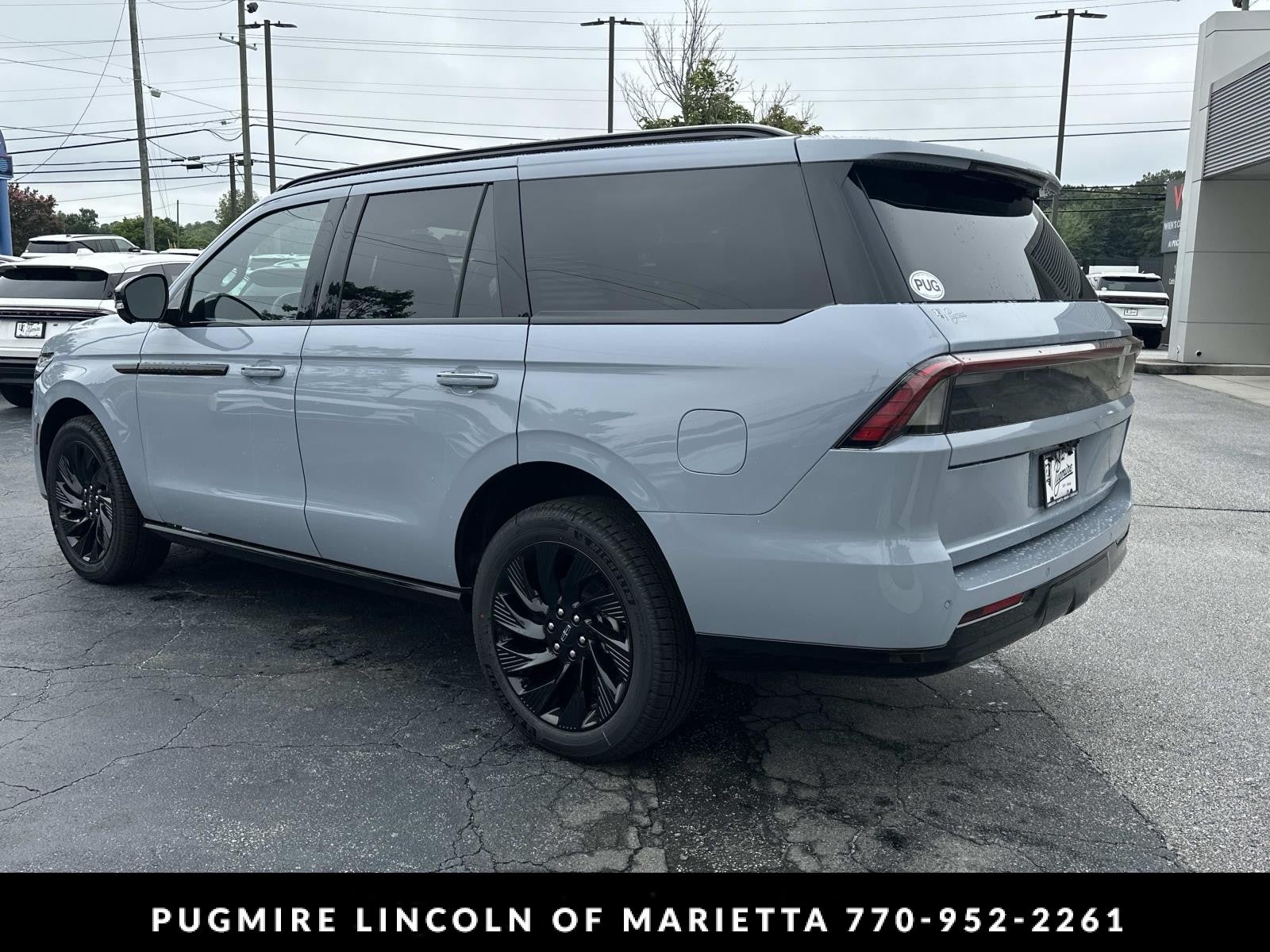 2027 Lincoln Navigator Reserve