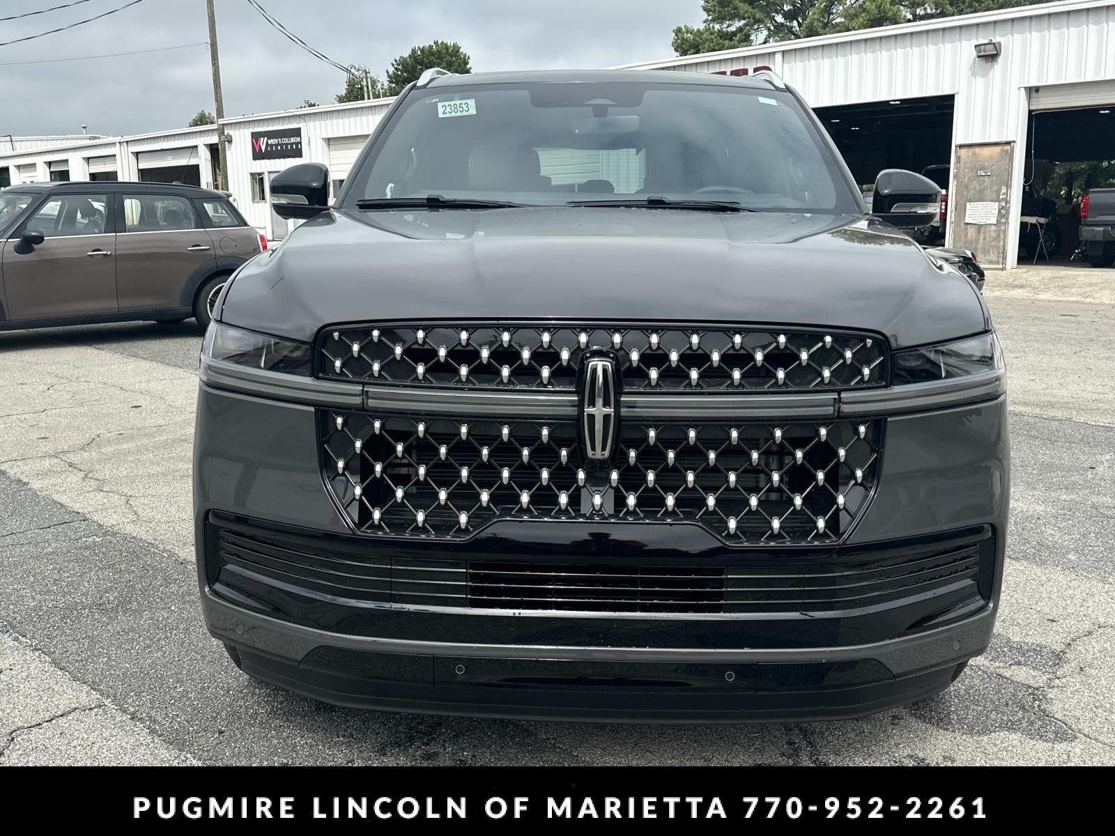 2027 Lincoln Navigator Black Label