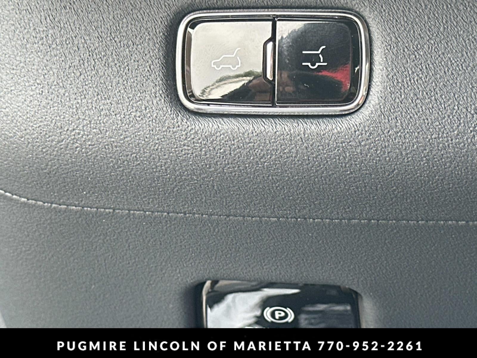 2027 Lincoln Navigator Black Label