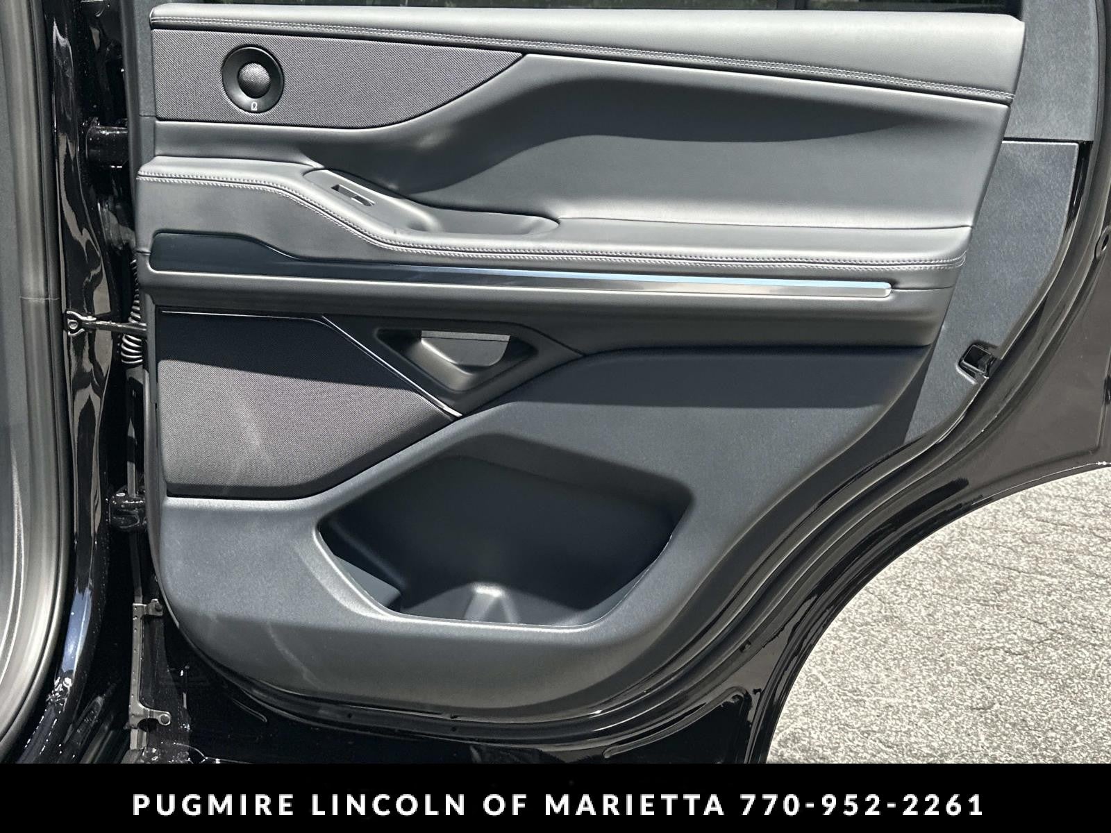 2026 Lincoln Navigator Premiere