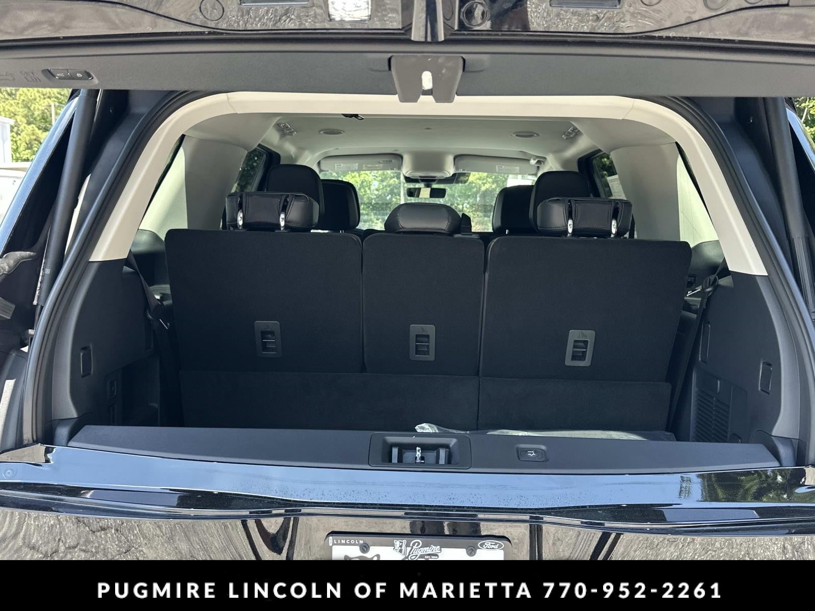 2026 Lincoln Navigator Premiere