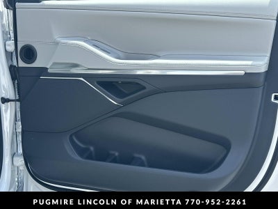 2026 Lincoln Navigator Premiere
