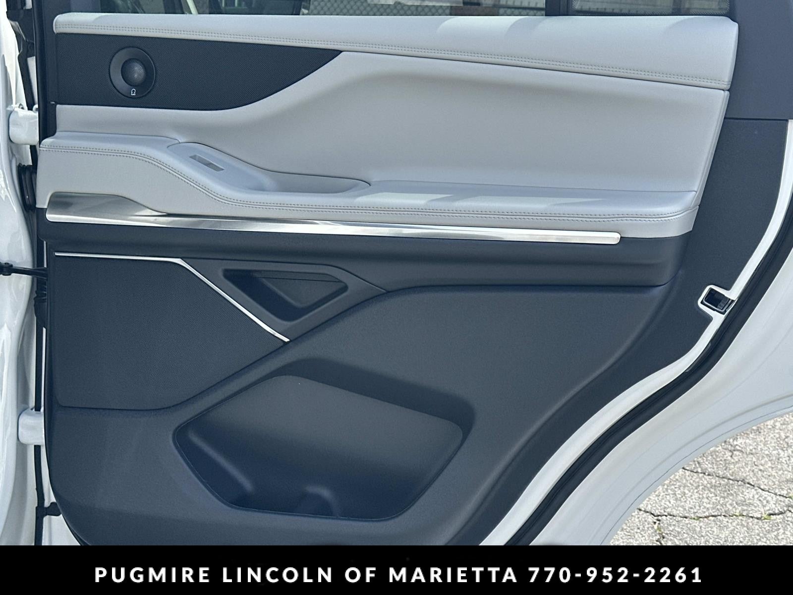2026 Lincoln Navigator Premiere