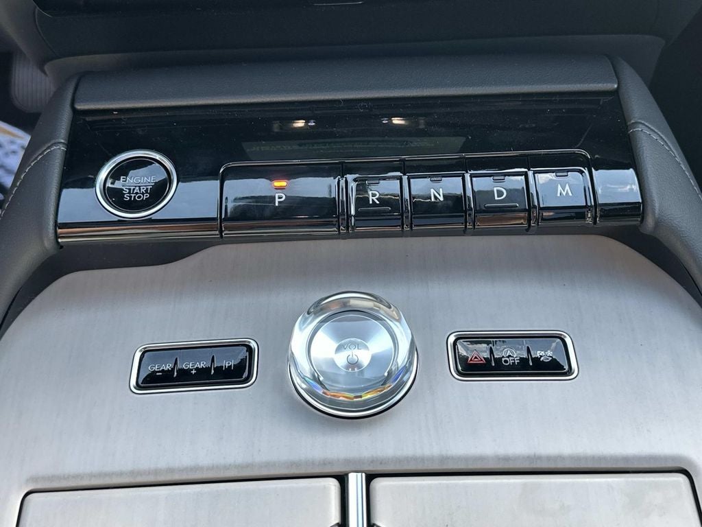 2025 Lincoln Navigator L Reserve