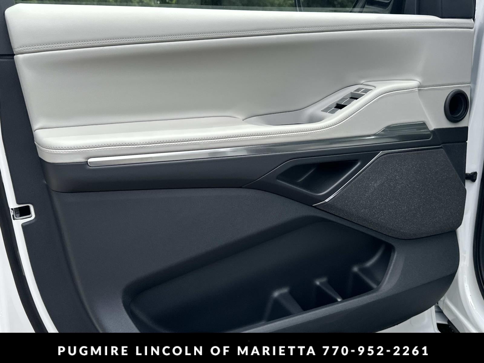 2026 Lincoln Navigator L Reserve