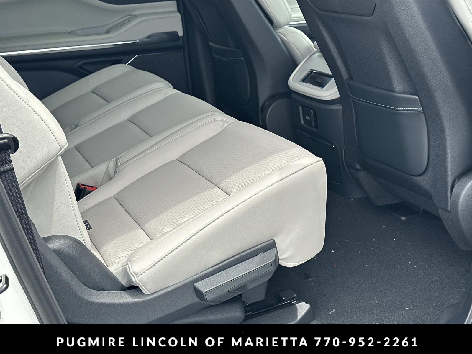 2026 Lincoln Navigator L Reserve