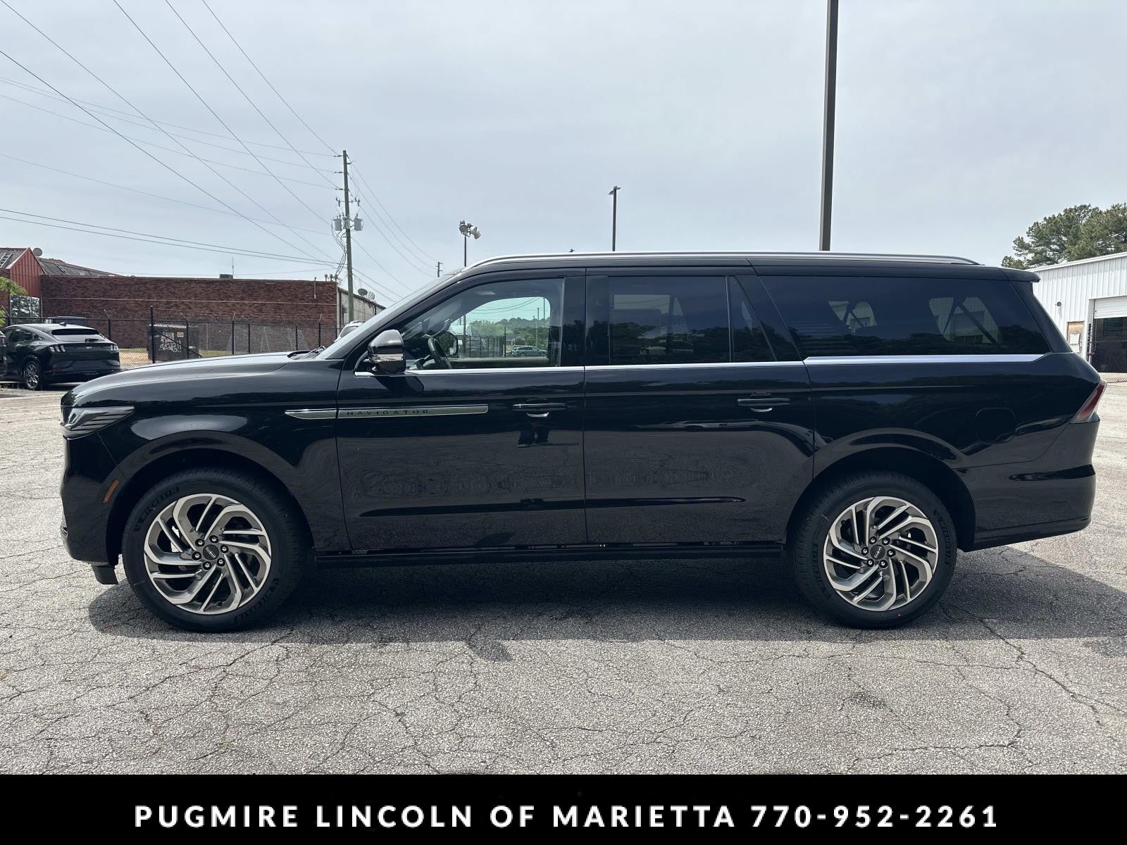 2026 Lincoln Navigator L Reserve