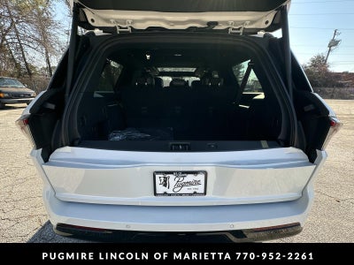 2026 Lincoln Navigator L Reserve