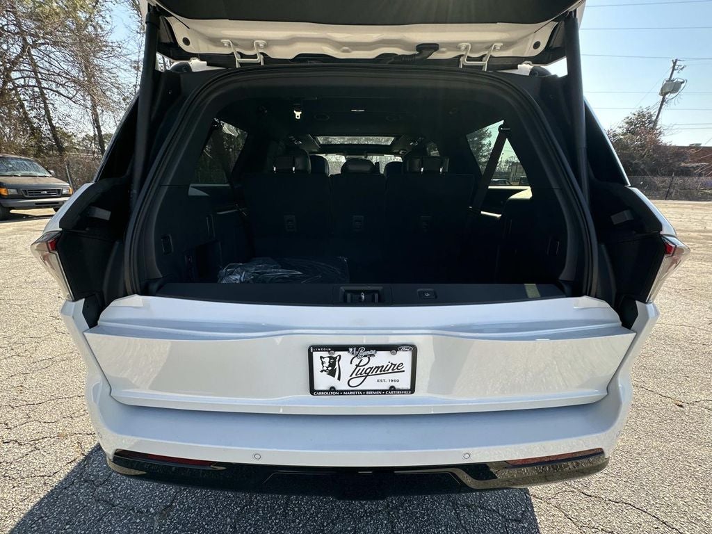 2026 Lincoln Navigator L Reserve