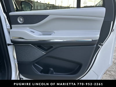 2026 Lincoln Navigator L Reserve