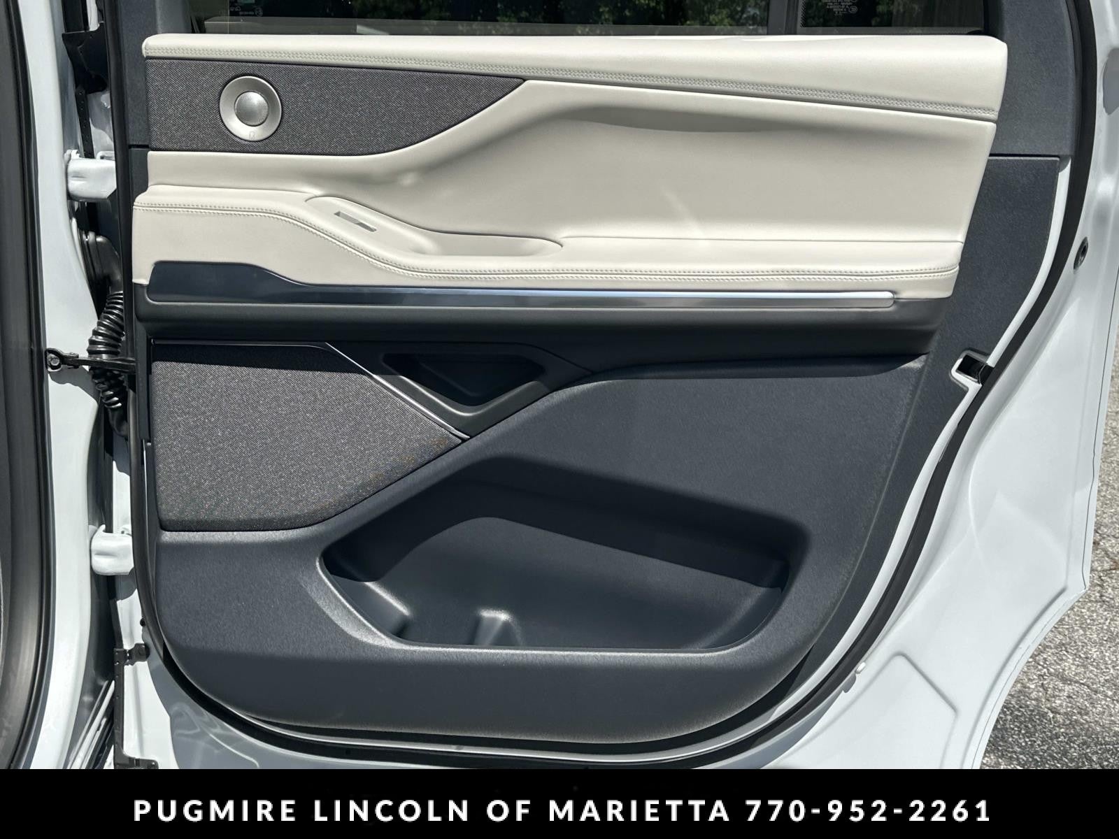 2026 Lincoln Navigator L Reserve