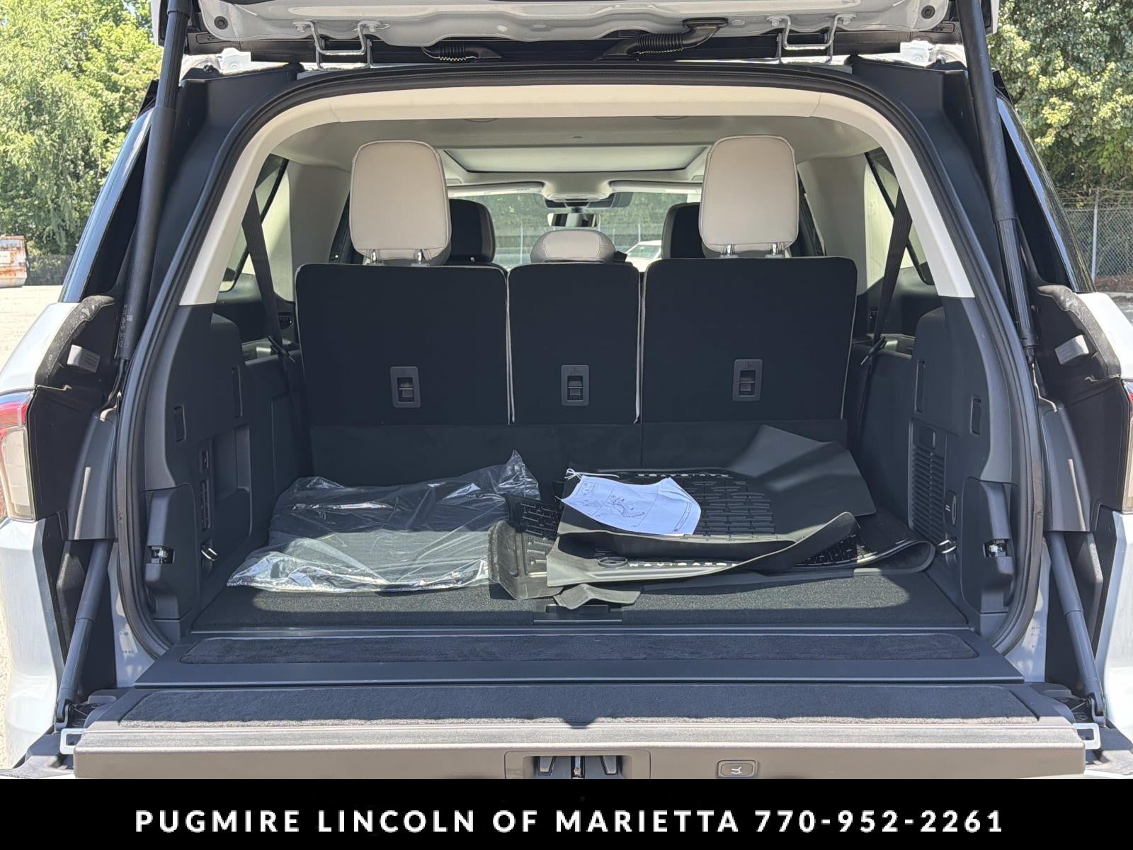 2026 Lincoln Navigator L Reserve