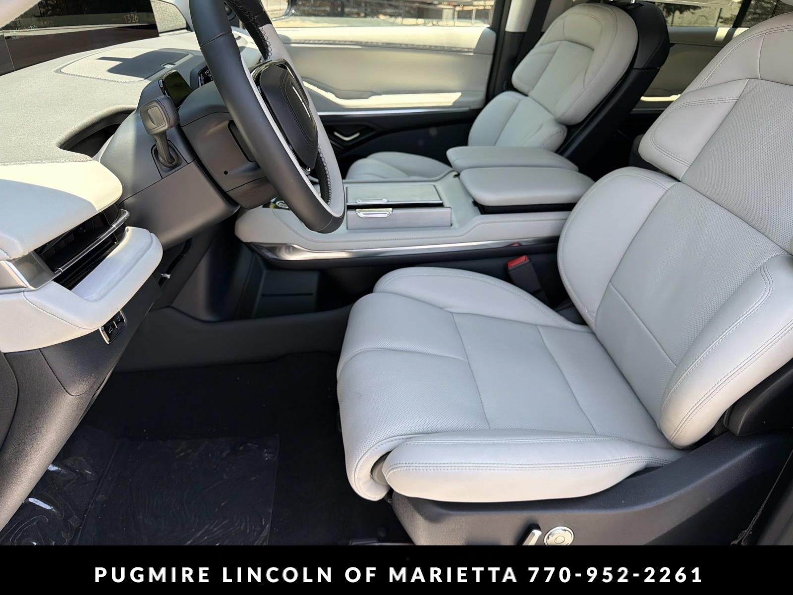 2026 Lincoln Navigator L Reserve