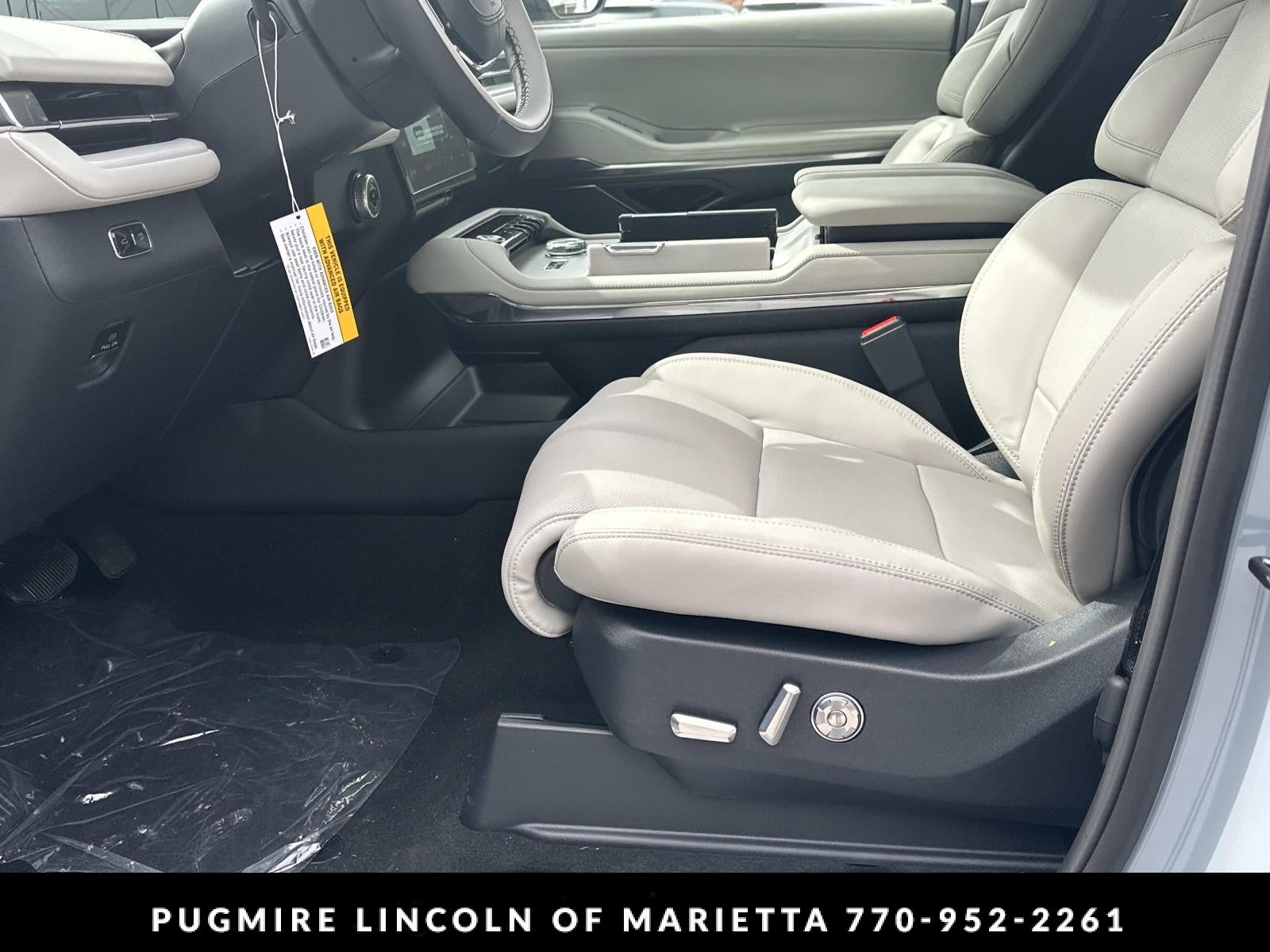 2026 Lincoln Navigator L Reserve