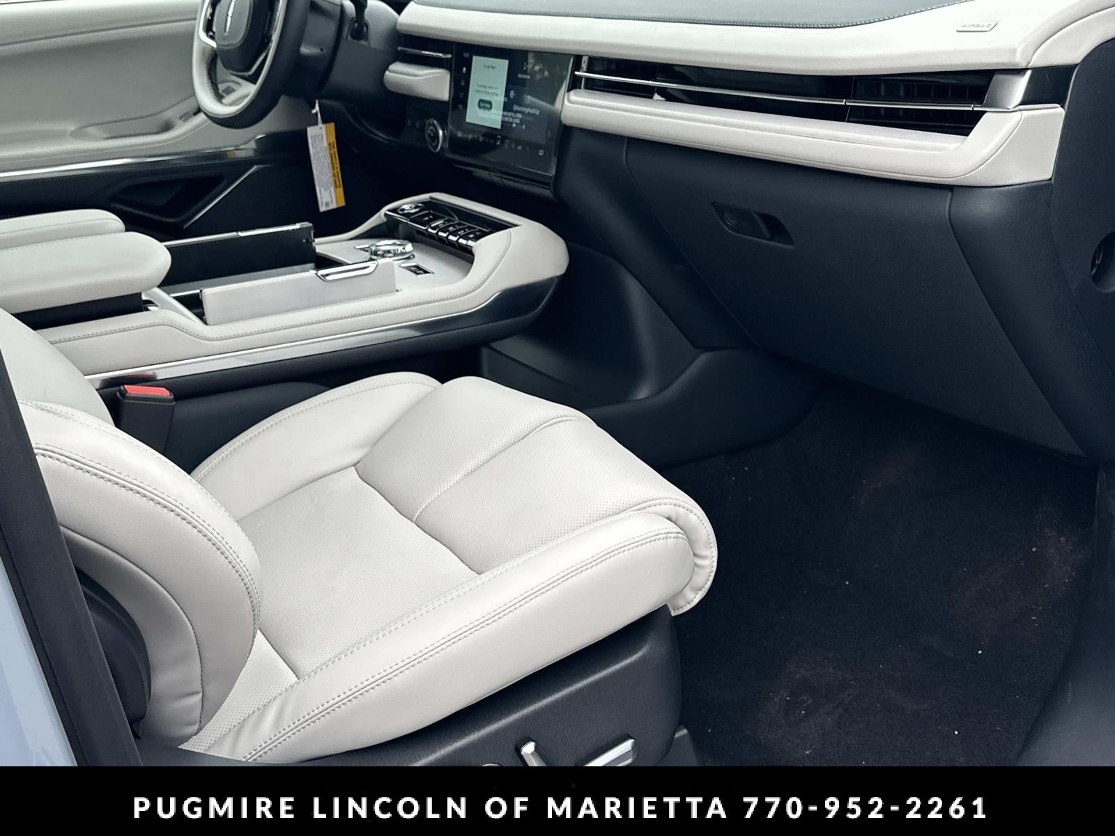 2026 Lincoln Navigator L Reserve