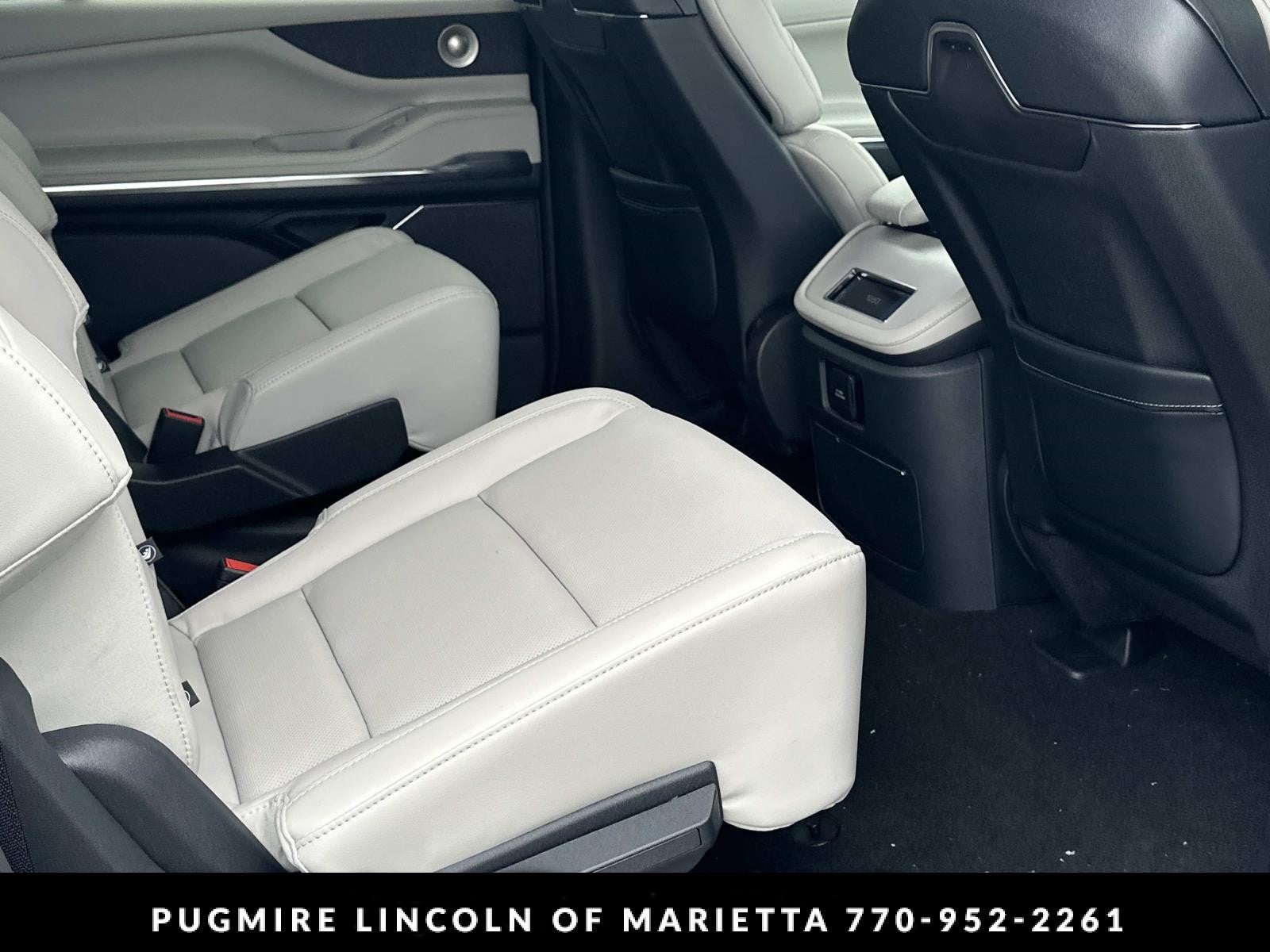 2026 Lincoln Navigator L Reserve