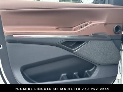 2027 Lincoln Navigator L Reserve