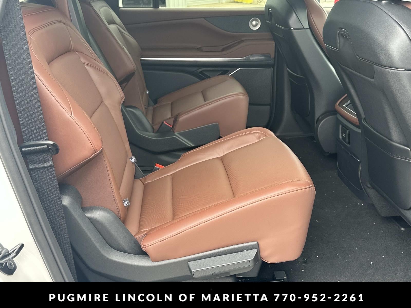 2027 Lincoln Navigator L Reserve