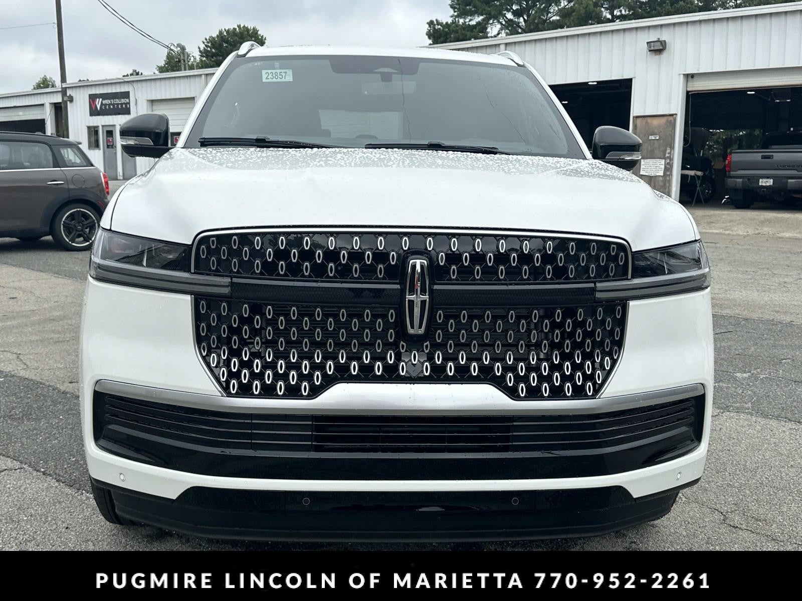 2027 Lincoln Navigator L Reserve