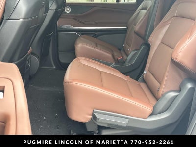 2027 Lincoln Navigator L Reserve