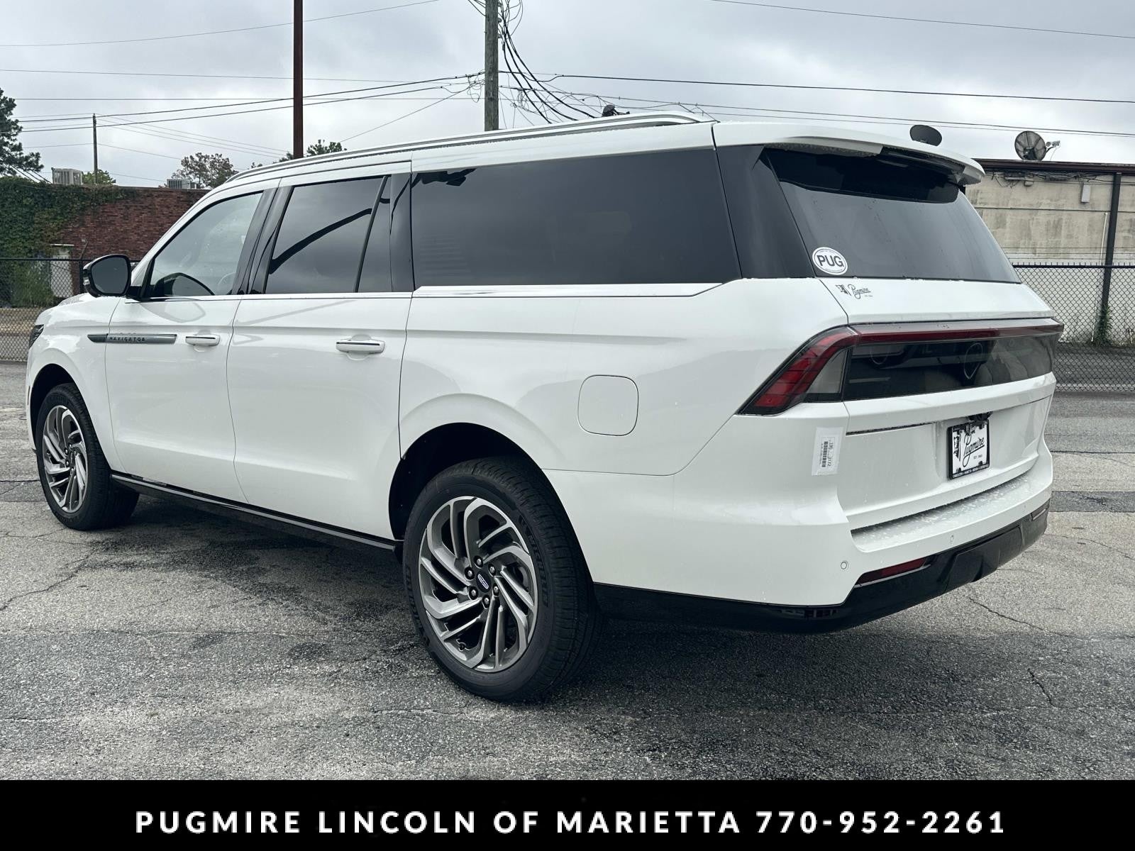 2027 Lincoln Navigator L Reserve