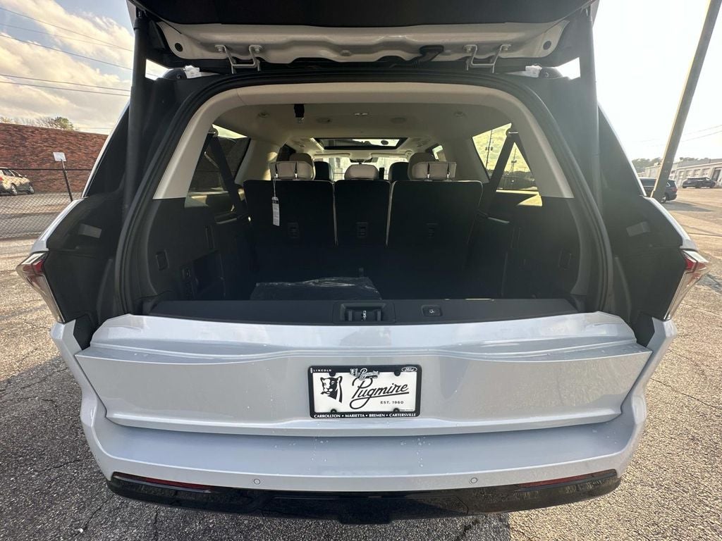 2026 Lincoln Navigator L Reserve