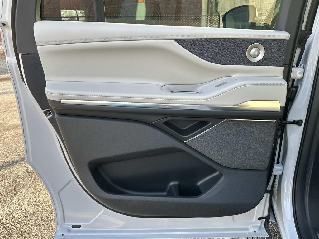 2026 Lincoln Navigator L Reserve