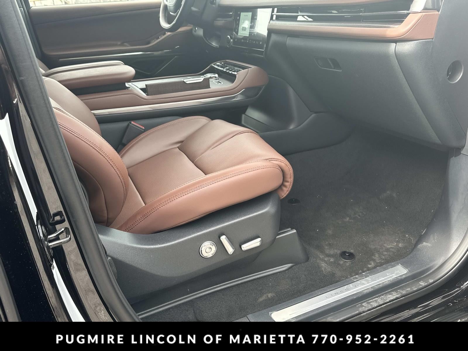 2026 Lincoln Navigator L Reserve