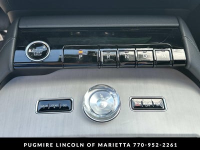 2025 Lincoln Navigator L Reserve