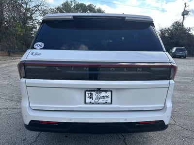2025 Lincoln Navigator L Reserve