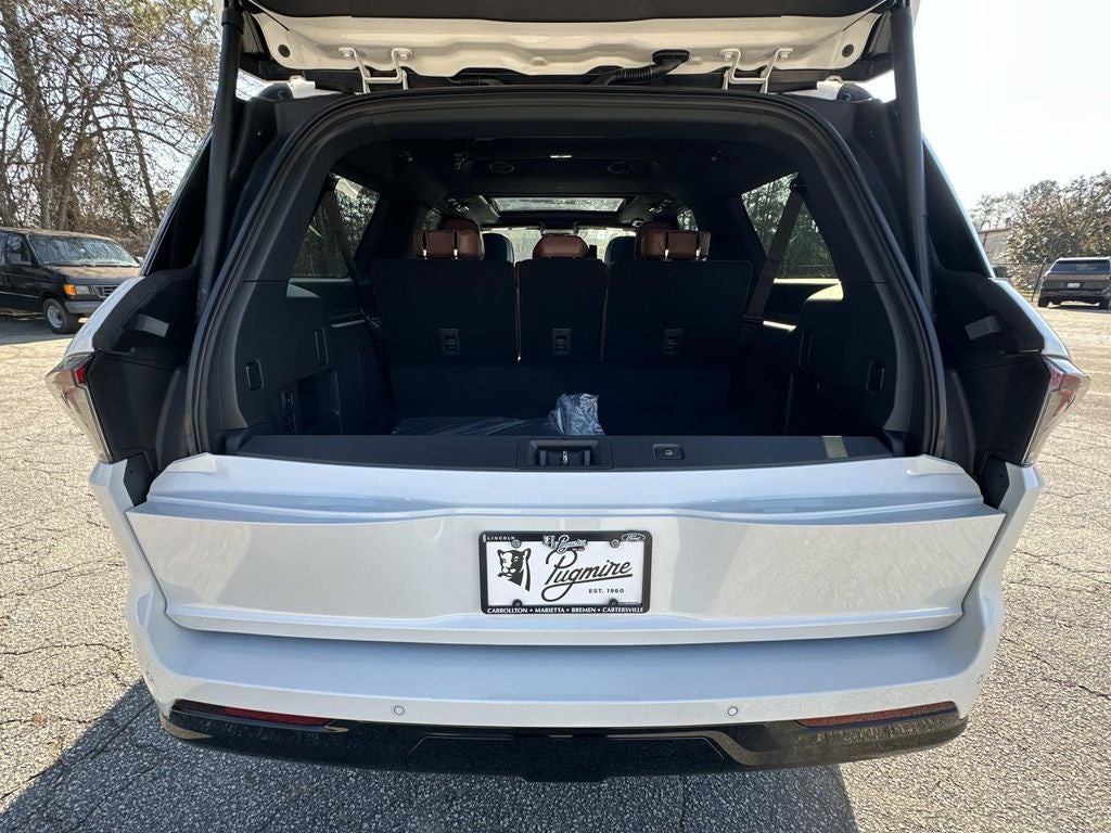 2026 Lincoln Navigator L Reserve