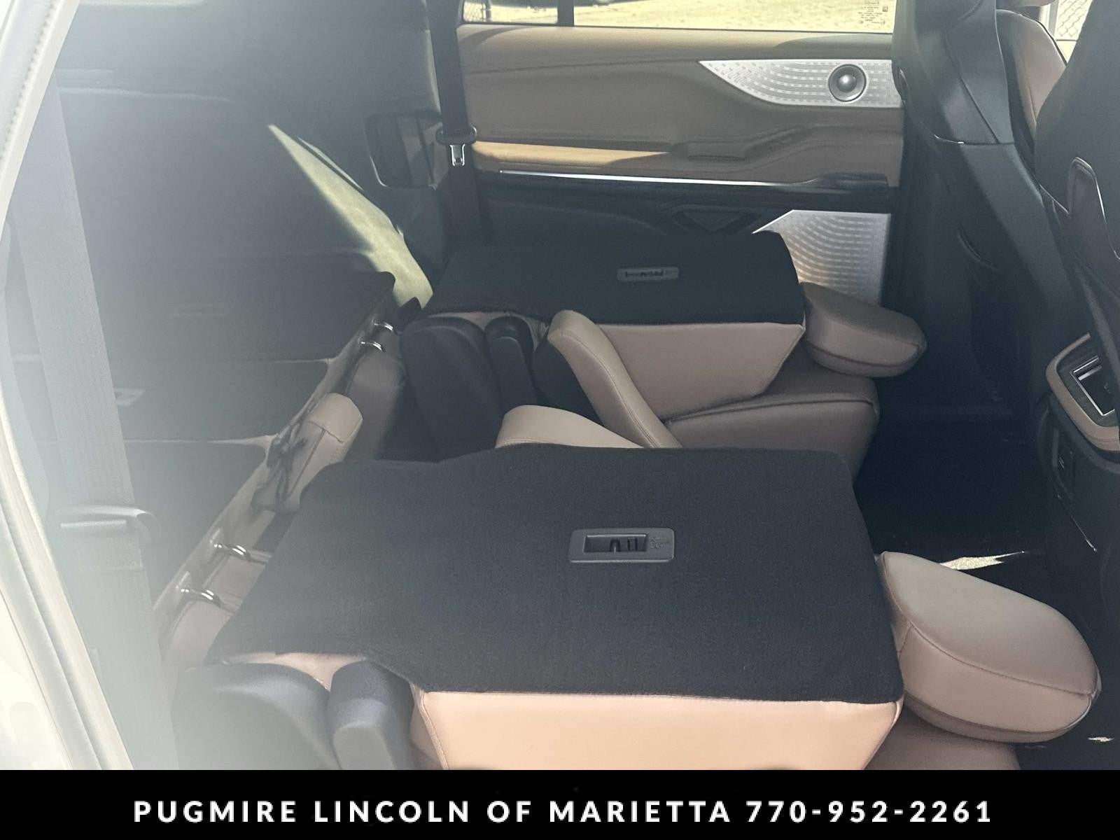 2027 Lincoln Navigator L Black Label