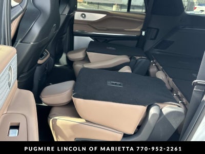 2027 Lincoln Navigator L Black Label
