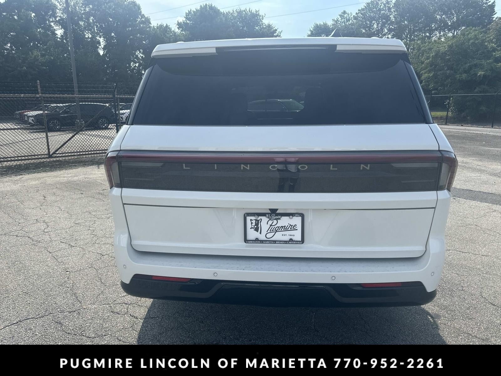 2027 Lincoln Navigator L Black Label