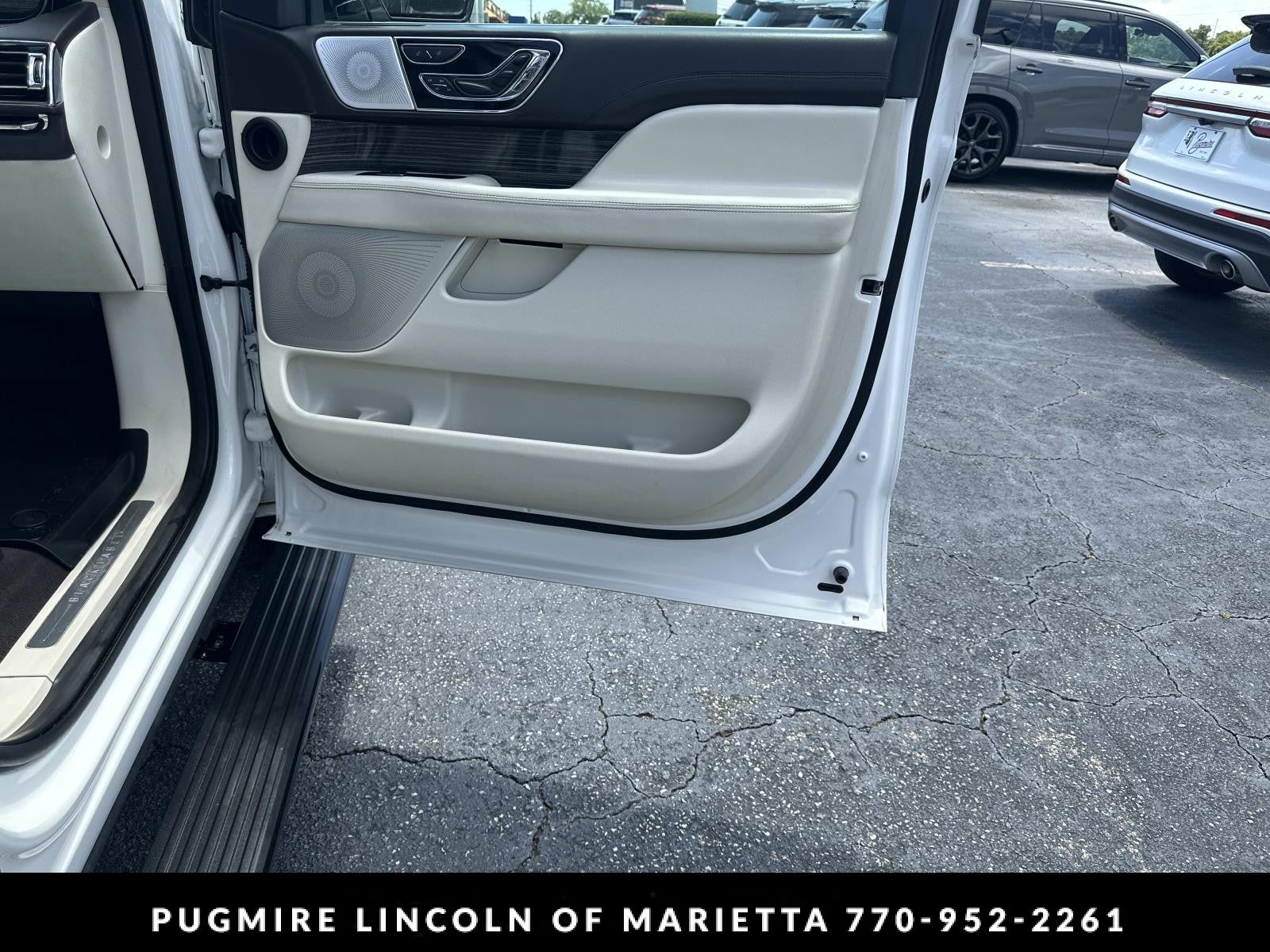 2023 Lincoln Navigator L Black Label