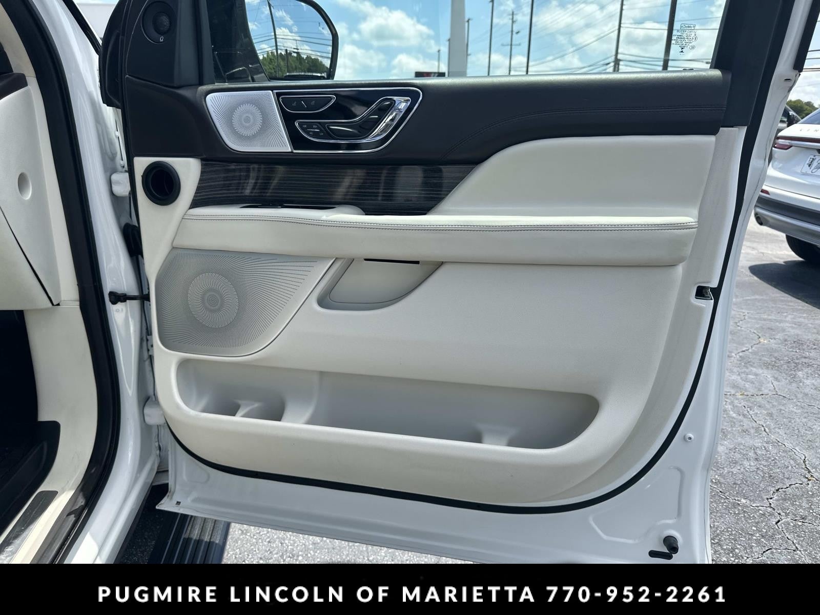 2023 Lincoln Navigator L Black Label
