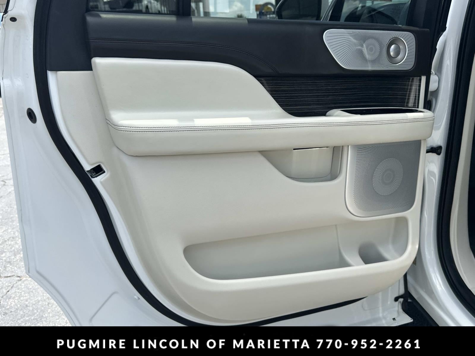 2023 Lincoln Navigator L Black Label