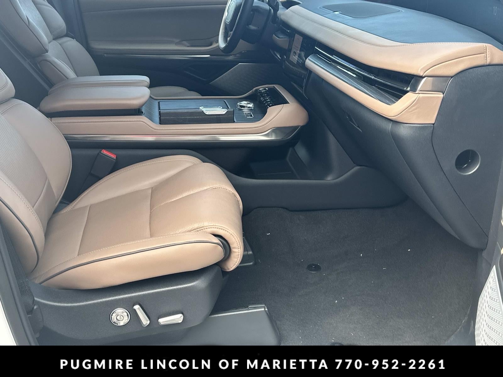 2026 Lincoln Navigator L Black Label