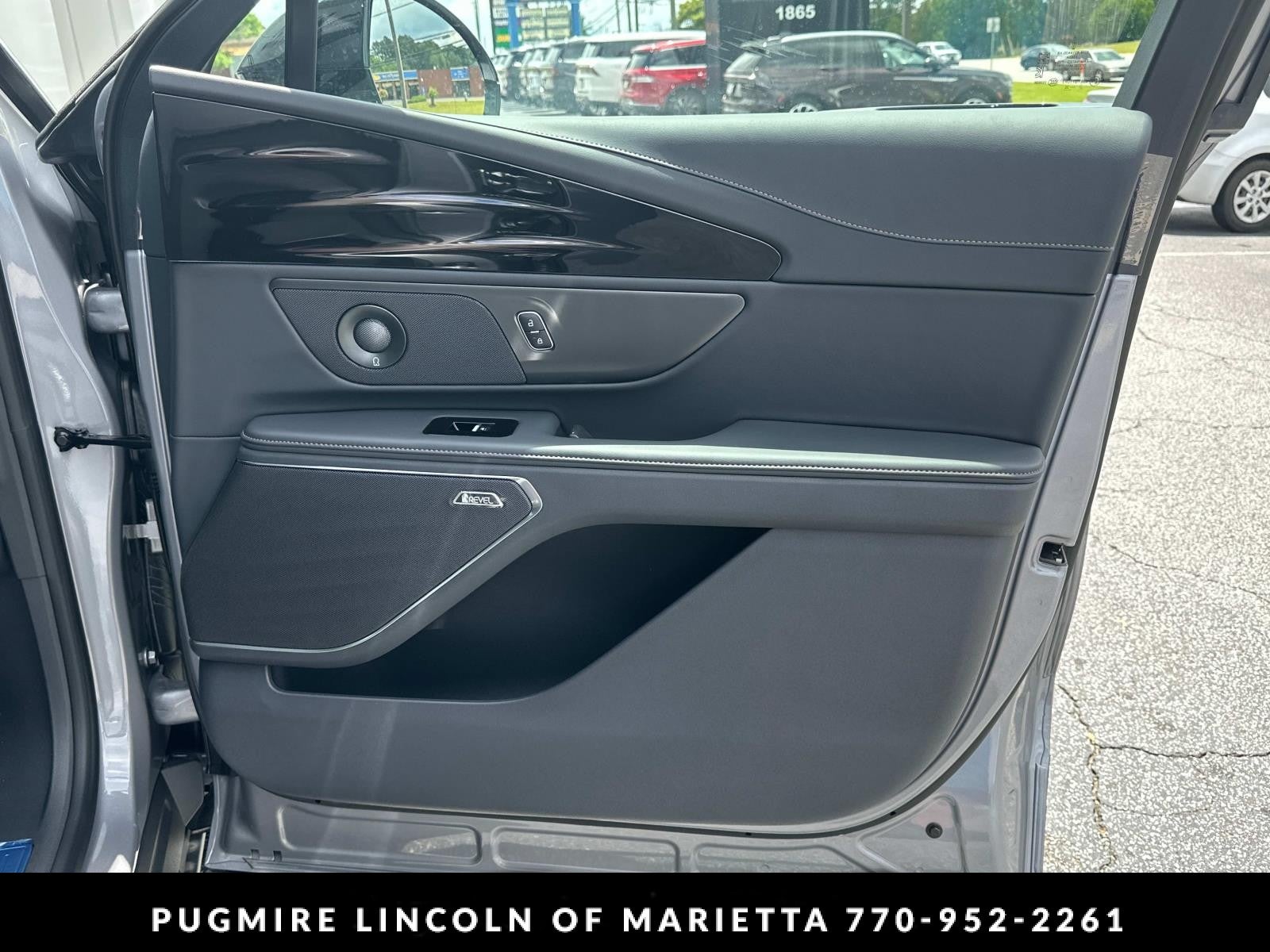 2025 Lincoln Nautilus Reserve