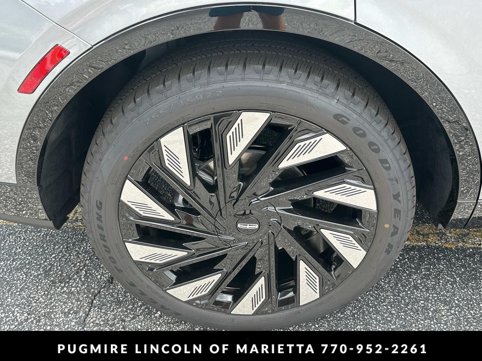 2025 Lincoln Nautilus Reserve