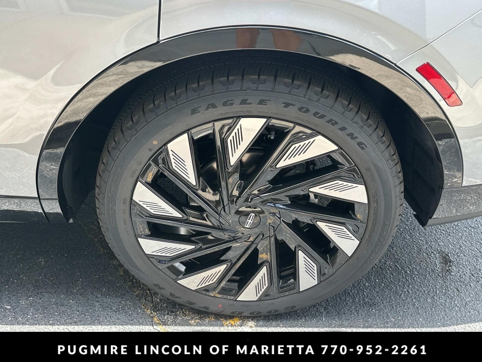 2025 Lincoln Nautilus Reserve