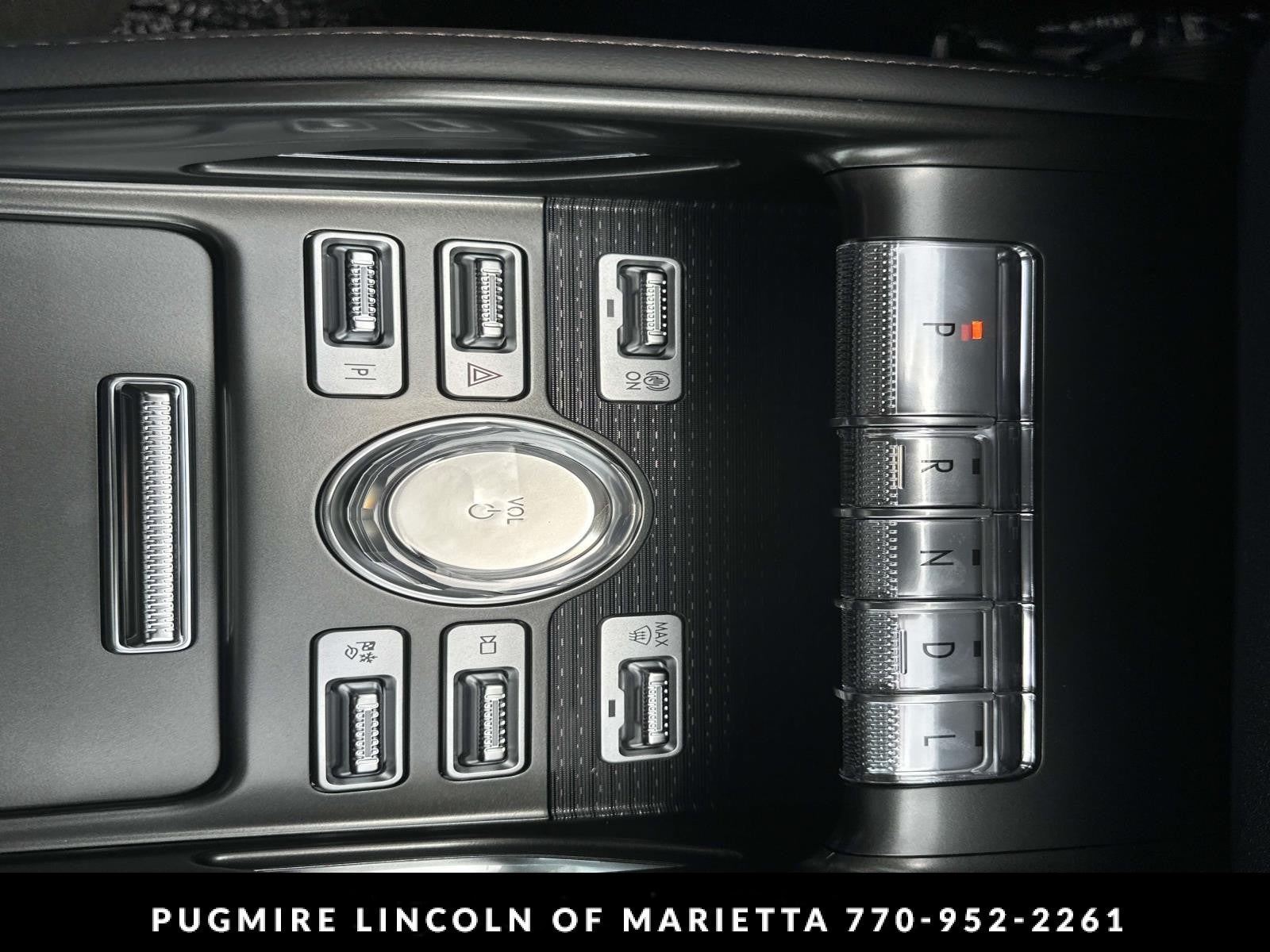 2025 Lincoln Nautilus Reserve