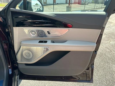 2025 Lincoln Nautilus Reserve