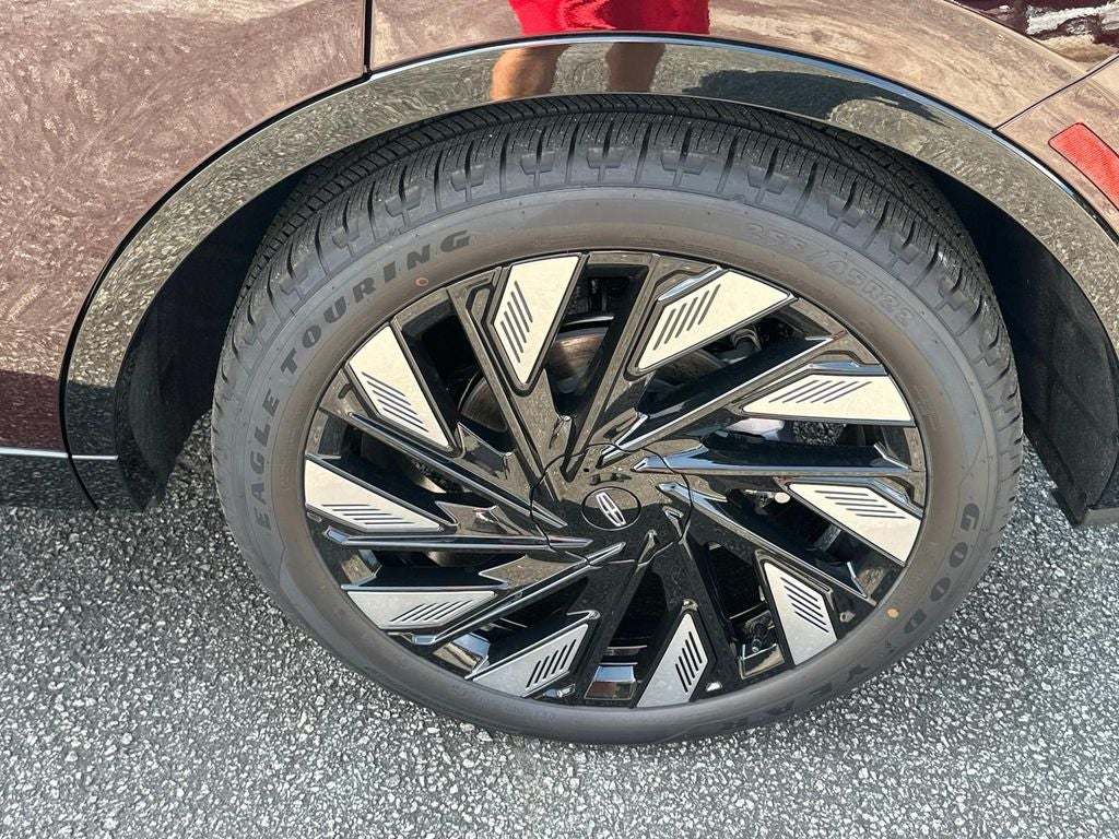 2025 Lincoln Nautilus Reserve