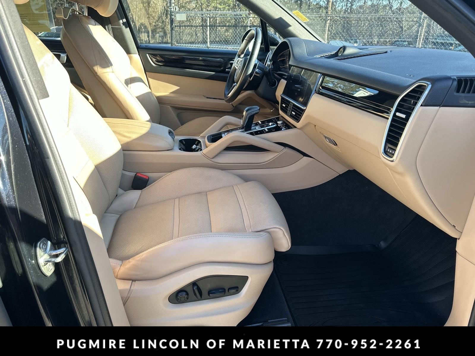 2022 Porsche Cayenne Base